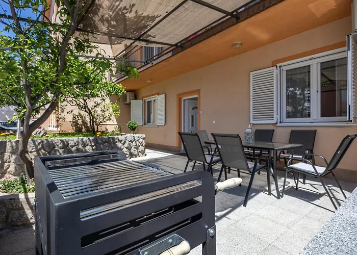 Zana * 茨里克韦尼察