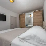 Zana Apartment