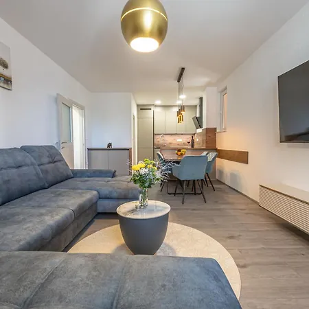 Zana Apartament Crikvenica